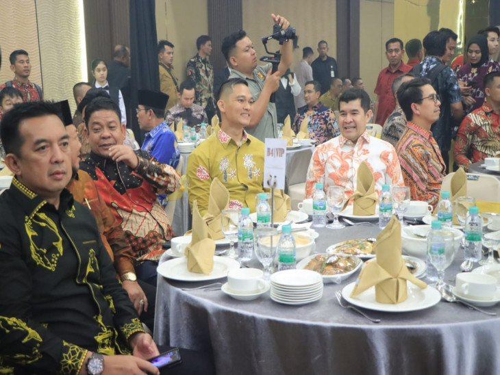 Wakili Bupati Kampar, Pj Sekda Kampar Ardi Mardiansyah, S.STP, M.Si Hadiri acara Pisah Sambut Danrem 031/Wira Bima.